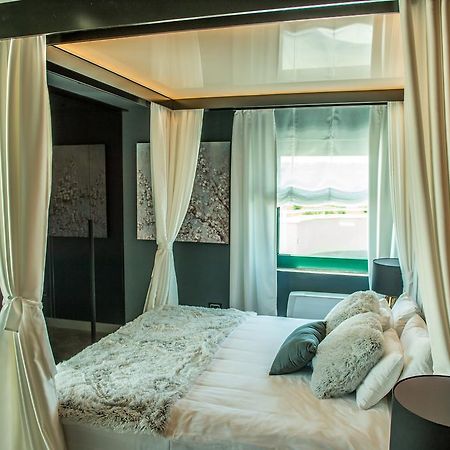 Hotel Hedonic Belgrado Esterno foto