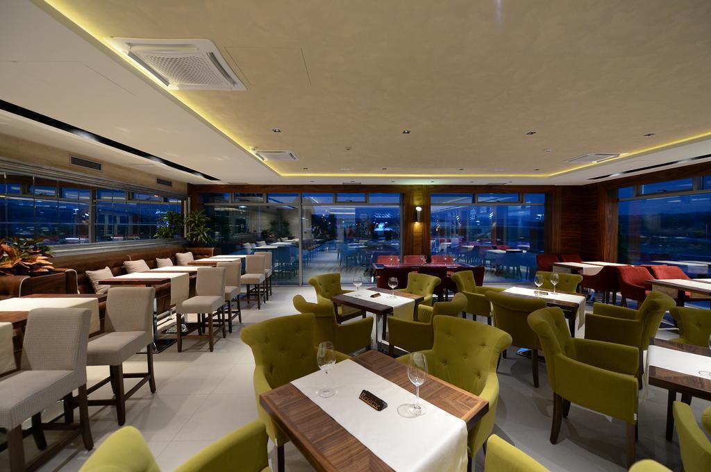 Hotel Hedonic Belgrado Esterno foto