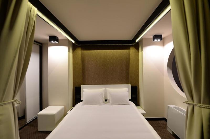 Hotel Hedonic Belgrado Esterno foto