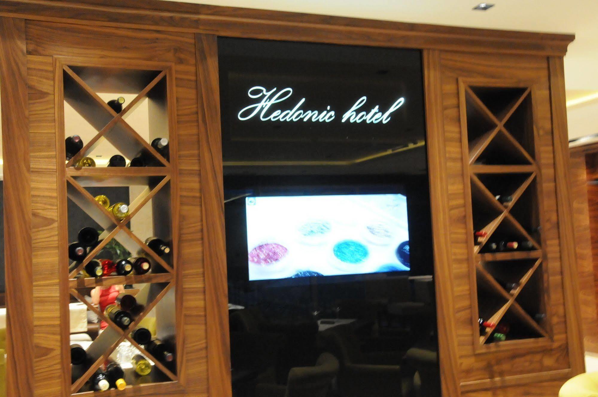 Hotel Hedonic Belgrado Esterno foto