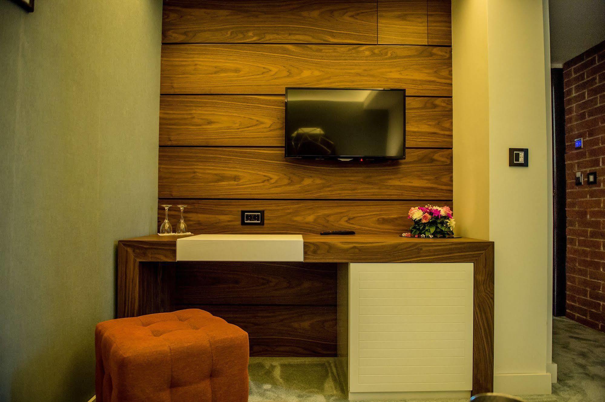 Hotel Hedonic Belgrado Esterno foto