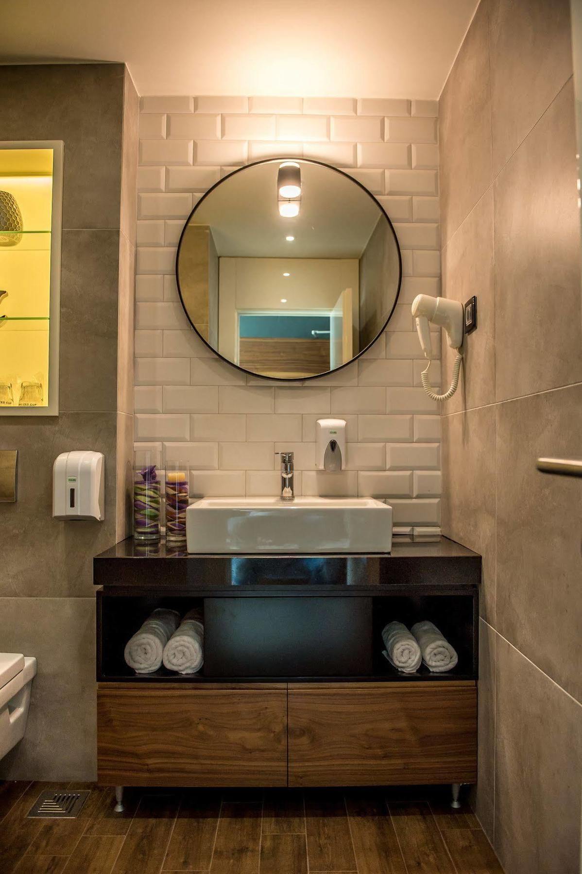Hotel Hedonic Belgrado Esterno foto